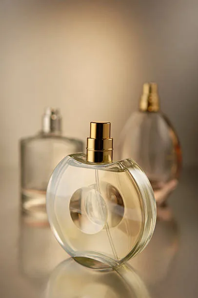 العطور والأزياء والتجزئة الفاخرة — WebCraft SA