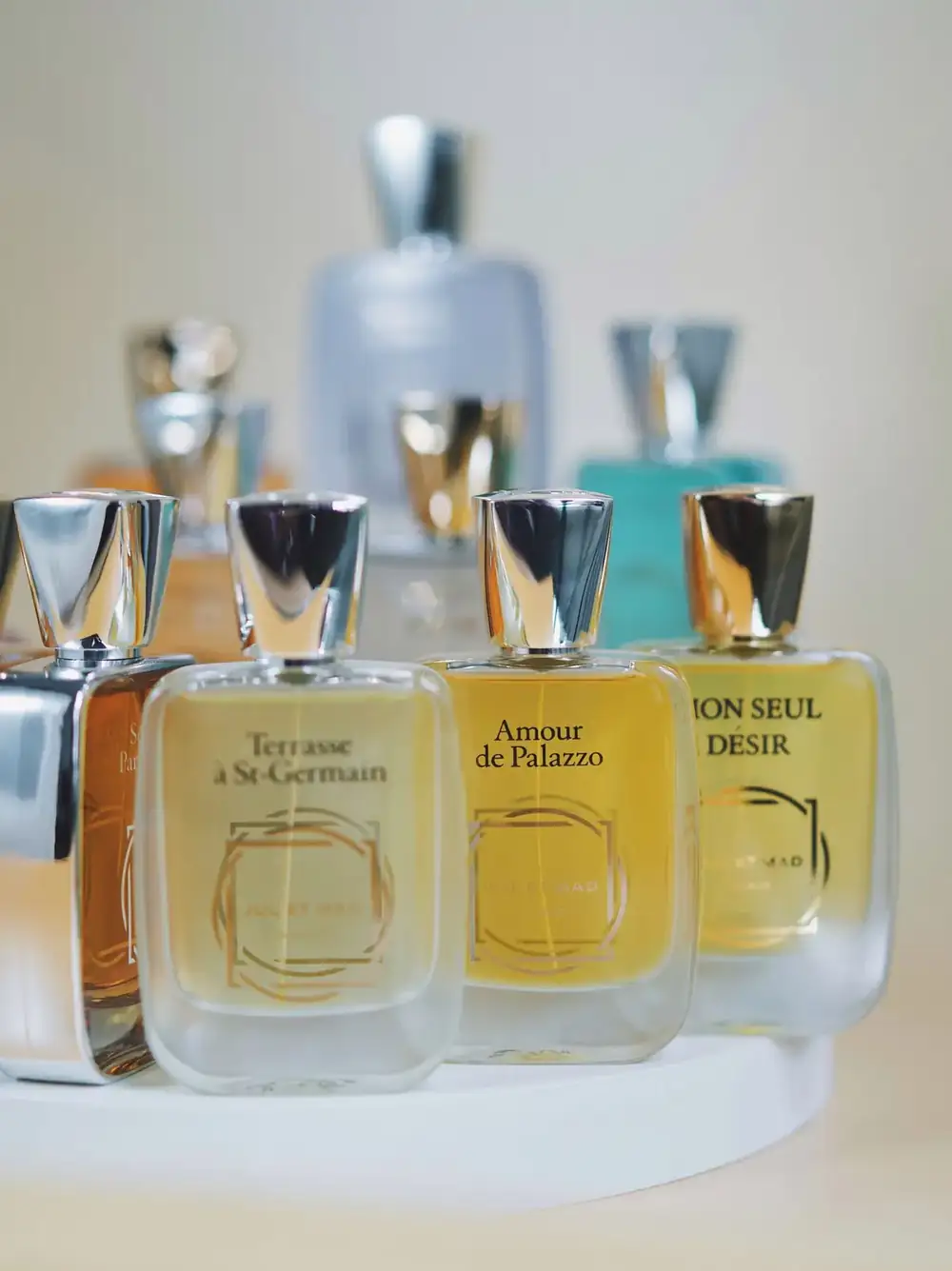 عطور وعود