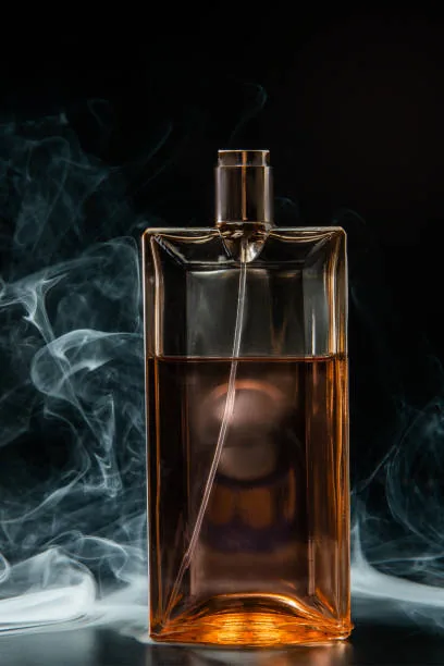 عنبر للعطور — العطور والأزياء والتجزئة الفاخرة website template